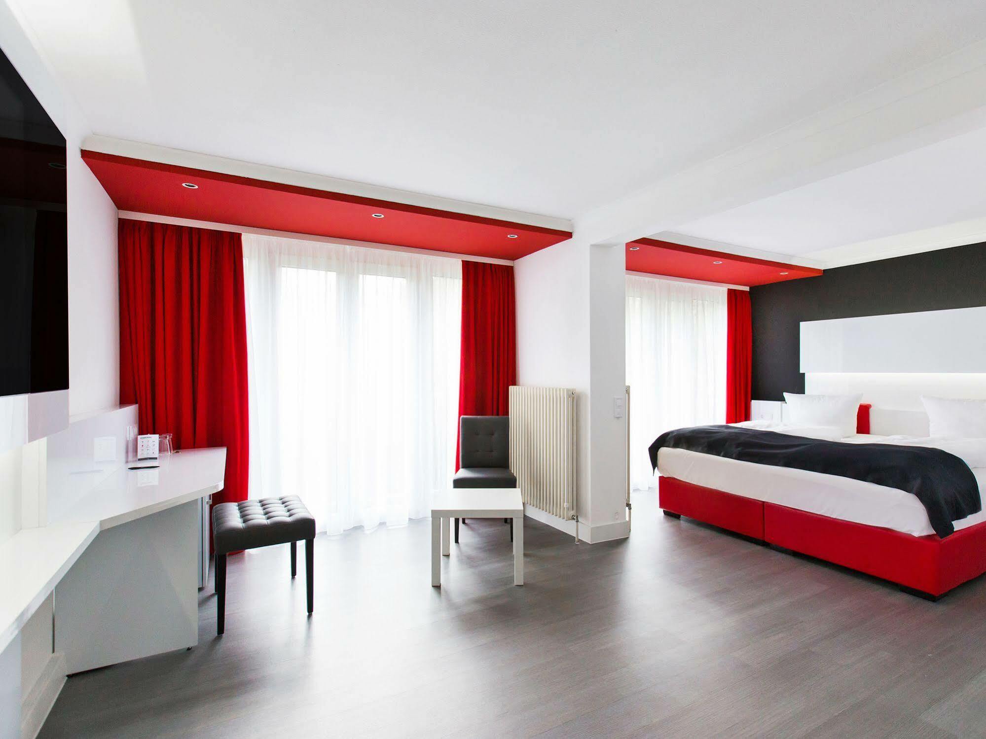 Dormero Hotel フロイデンシュタット エクステリア 写真